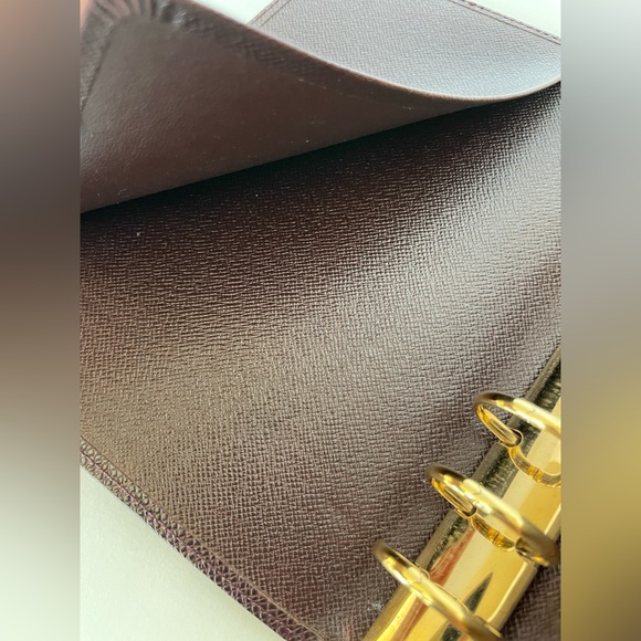 Louis Vuitton medium agenda in Taiga leather - Picture 9 of 12